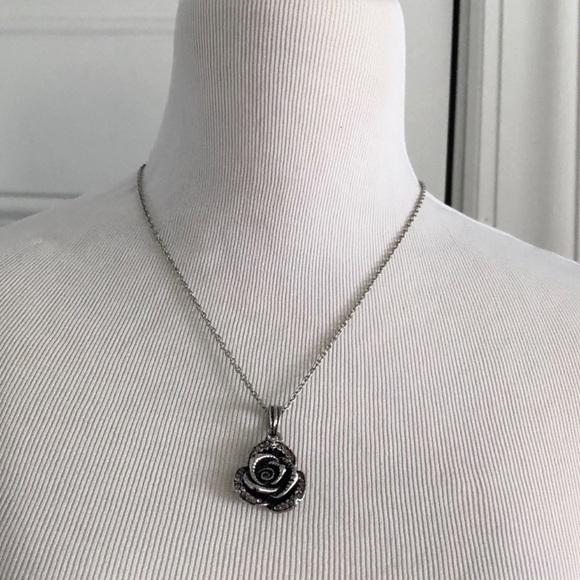 Vintage 80s Rose Floral Silver Tone Studded Jewelry Earrings Necklace Set - Picture 5 of 5